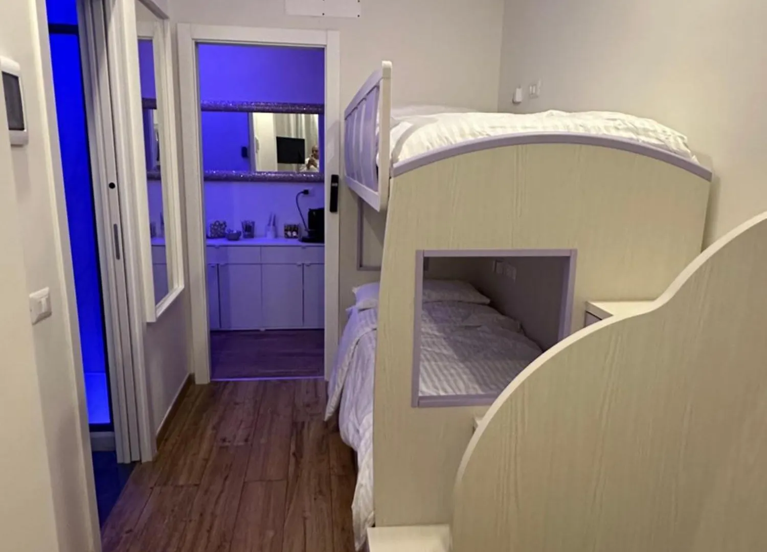 Pensionat Bunk Bed - Room 4 Milano Italien